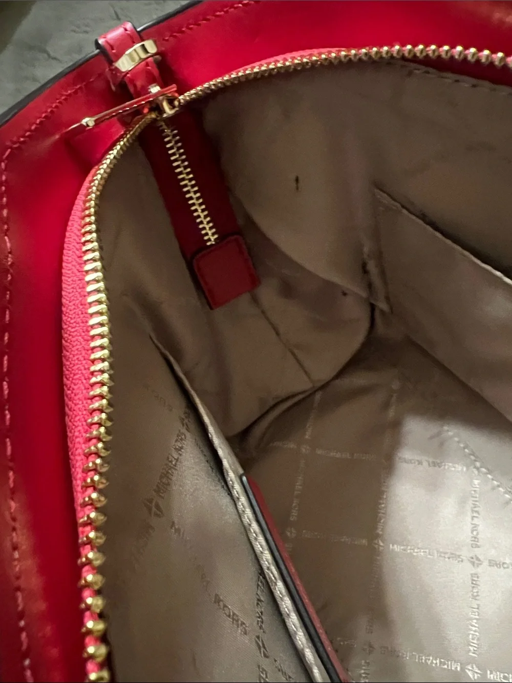 Michael Kors Avril Small Leather Top-Zip Satchel